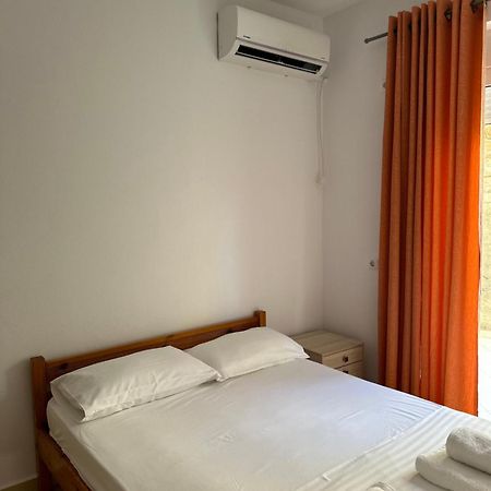 Vila Lemon Tree Sarandë 外观 照片
